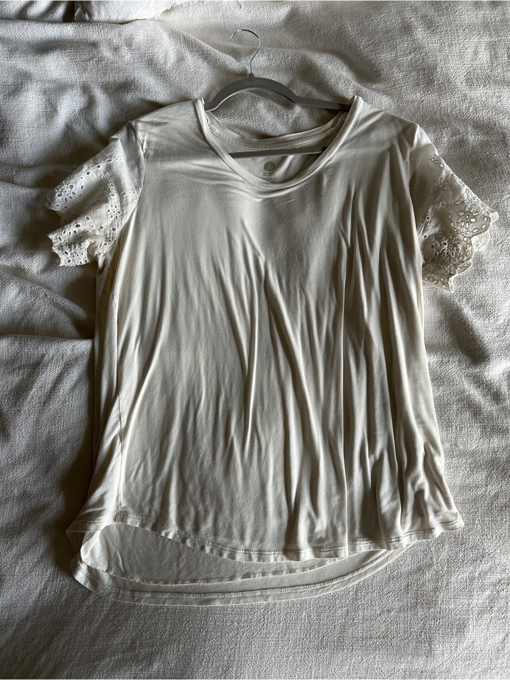 Seraphine Maternity & Nursing White Lace Sleeve Top